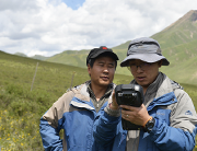 測(cè)繪戰(zhàn)士在青海，山下的測(cè)繪尖兵