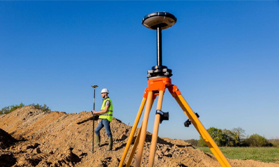 RTK與全站儀有哪些區(qū)別？?jī)烧邇?yōu)缺點(diǎn)對(duì)比